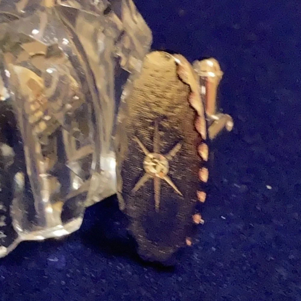 Vintage Swank gold tone cufflinks with faux onyx multifaceted gem